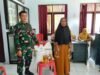 Babinsa Koramil 1409-08/Bontonompo Kawal Penyaluran Bantuan Pangan untuk Warga Kurang Mampu