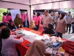 Semarak HUT Bhayangkara ke-80, Kapolda Sulsel dan Kapolres Pelabuhan Makassar Layani Warga Pulau Terluar