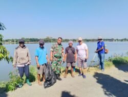 Bersihkan Area Danau Mawang, Babinsa Koramil 1409-01/Somba Opu Ajak Warga Karya Bakti