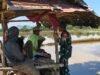Kawal Ketahanan Pangan, Babinsa Koramil 1409-03/Bontomarannu Pantau Pengolahan Lahan dan Distribusi Air di Dusun Japing