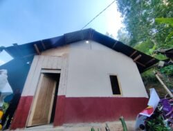 “Kado Terindah”, Polres Mamasa Bedah Rumah Warga Kurang Mampu di Bubun Batu