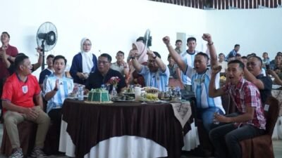 Dihadiri Wakil Bupati dan Dandim 1409/Gowa, Nobar Piala Dunia di Desa Panaikang Berlangsung Meriah
