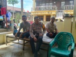 Silaturahmi di Tengah Laut, Bhabinkamtibmas Barrang Lompo Hadirkan Rasa Aman untuk Warga Pulau