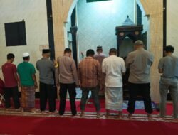 Polres Pelabuhan Makassar Ajak Warga Dirikan Shalat 5 Waktu, Perkuat Iman dan Jaga Kamtibmas