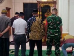 Perkuat Sinergitas, Babinsa Koramil 1409-01/Somba Opu Rutin Gelar Safari Subuh dan Komsos