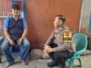 Ngobrol Santai Bareng Warga, Bhabinkamtibmas Kelurahan Ende Sampaikan Pesan Penting Kamtibmas