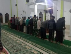 Safari Subuh di Masjid Besar Malakaji, Babinsa Koramil Tompobulu Kodim 1409/Gowa Pererat Jalinan Silaturahmi