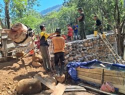 Percepat Konektivitas Desa, Kodim 1409/Gowa Bersama Personel Gabungan dan Warga Pacu Pembangunan 2 Jembatan Gantung Tahap V