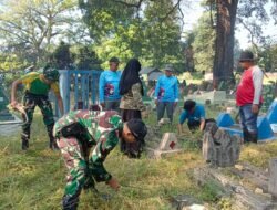 Pererat Gotong Royong, Babinsa Kodim 1409/Gowa Bersama Masyarakat Bersihkan Kompleks Pekuburan Romangloe