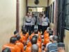 Kapolresta Gowa Tinjau Ruang Tahanan, Sampaikan Pesan Moral dan Harapan Baru