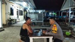 Polisi Sambangi Pulau Barrang Lompo, Bhabinkamtibmas Aiptu Firdaus Serap Aspirasi Warga dan Jaga Kamtibmas