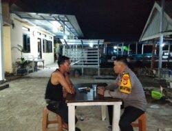 Polisi Sambangi Pulau Barrang Lompo, Bhabinkamtibmas Aiptu Firdaus Serap Aspirasi Warga dan Jaga Kamtibmas