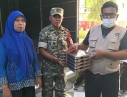 Dukung Gizi Generasi Emas, Babinsa Koramil 05/Pallangga Dampingi Penyaluran MBG di Bontoramba